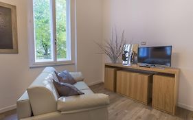Udine Centre Stylish Apartment